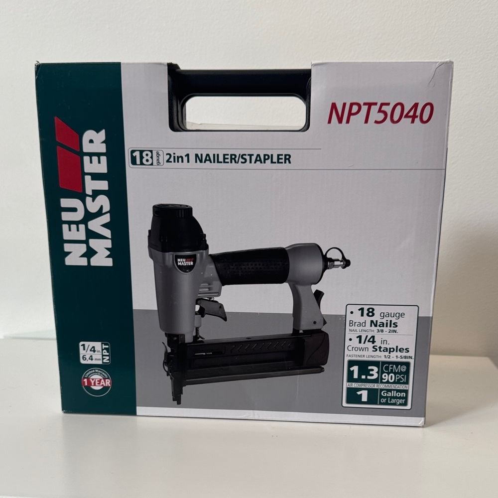 NIB!!!!  Never opened . 2-in-1 Nailer and Stapler Kit